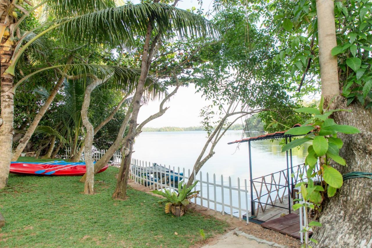 Scenery River Star Hotel Hikkaduwa Exteriör bild